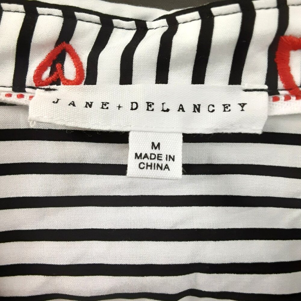 Jane Delancey Collared Top Size MED Long Sleeve Hearts Love 100% Rayon Button Up - Picture 3 of 8